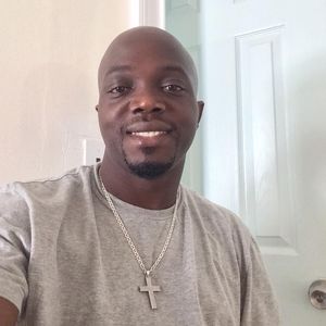 Meet your Posher, Derron